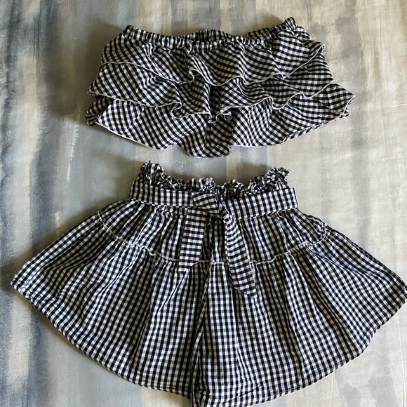 Two Piece Set - Picture 3 of 6